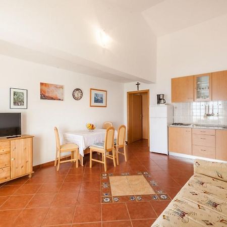 Apartment In Kustici With Sea View, Balcony, Air Conditioning, W-Lan 3589-2 Exterior photo